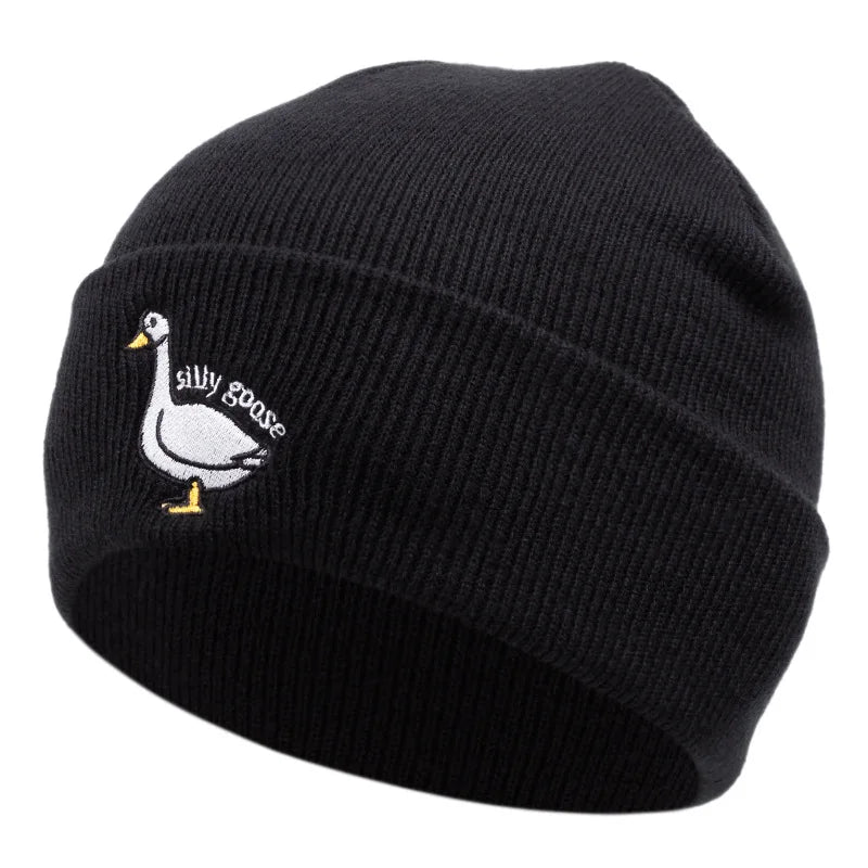 Cute Duck Embroidered Knitted Hat, Warm for Men and Women in Autumn and Winter, Outdoor, Adult Knitted Hat with Knitted Yarn