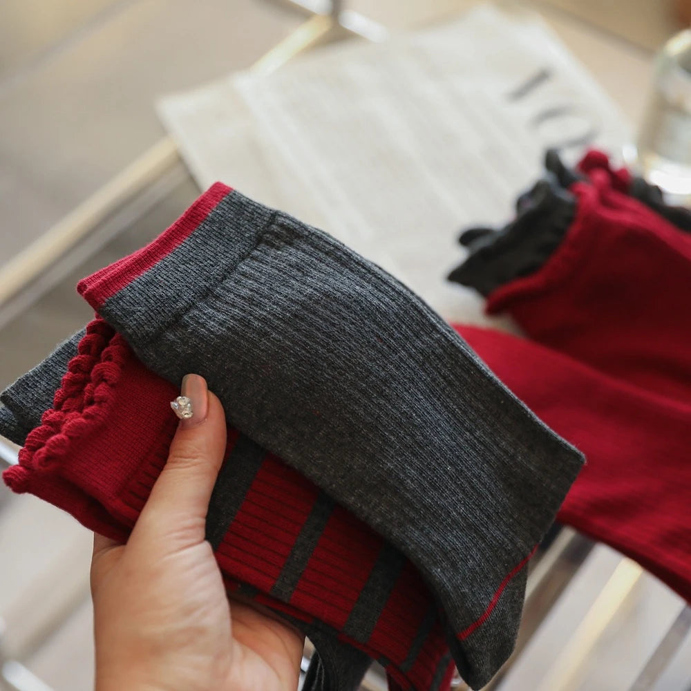 2025 New Women Socks Casual Fashion Striped Red Gray Elastic Long Socks Women Polka Dot Harajuku Retro Cotton Middle-tube Socks