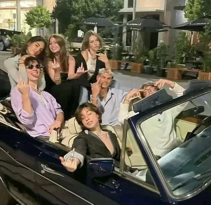 2025 unisex hooded sweatshirt men's solid color sweatshirt men's and women's long sleeved plug-in pocket pullover