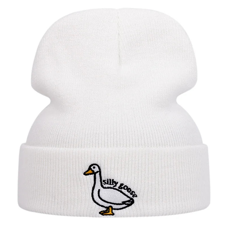 Cute Duck Embroidered Knitted Hat, Warm for Men and Women in Autumn and Winter, Outdoor, Adult Knitted Hat with Knitted Yarn