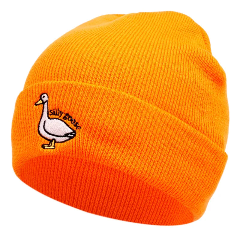 Cute Duck Embroidered Knitted Hat, Warm for Men and Women in Autumn and Winter, Outdoor, Adult Knitted Hat with Knitted Yarn