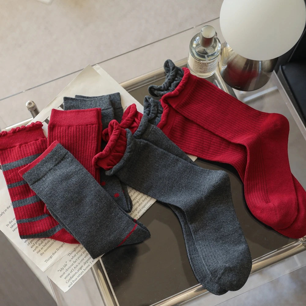 2025 New Women Socks Casual Fashion Striped Red Gray Elastic Long Socks Women Polka Dot Harajuku Retro Cotton Middle-tube Socks