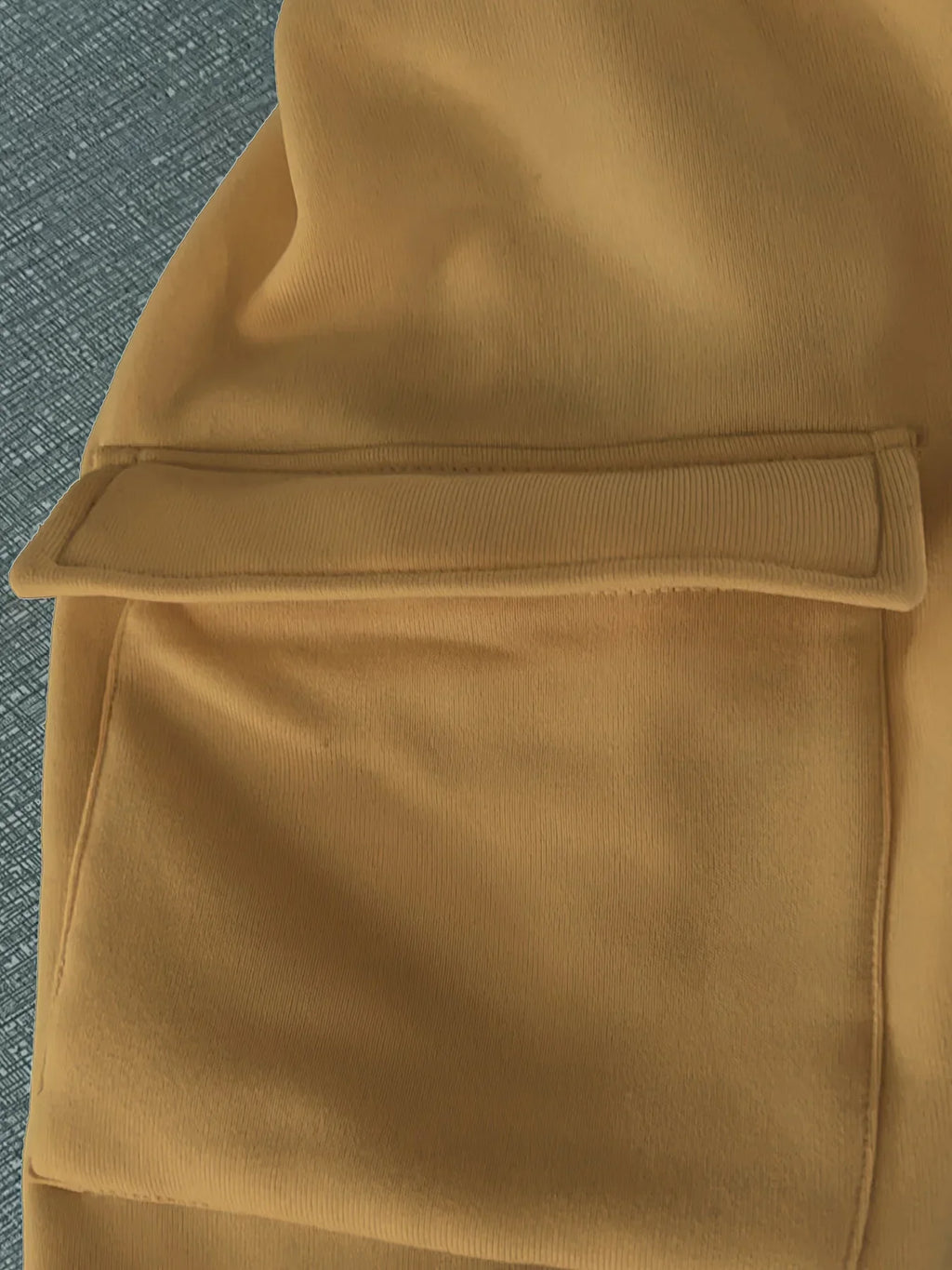 2025 Men's Hooded Sweatshirt, Thick and Warm, High-Quality, With a Hood, Athletic Style, Zipper Closure, Multiple Pockets, Fashi